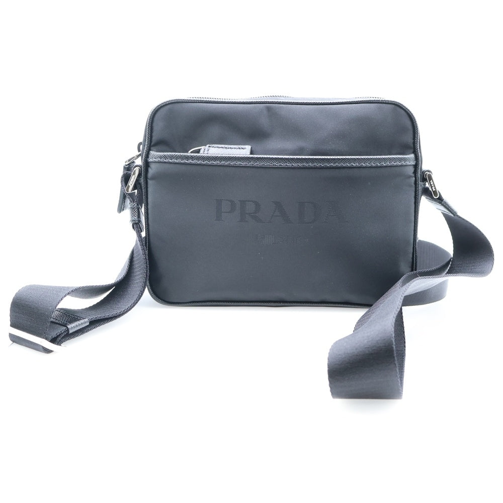 美品✨️ PRADA プラダ  サフィアーノ 三角 トライアングルロゴ シルバー PRADA - PRADA プラダ サフィアーノレザー トライアングル