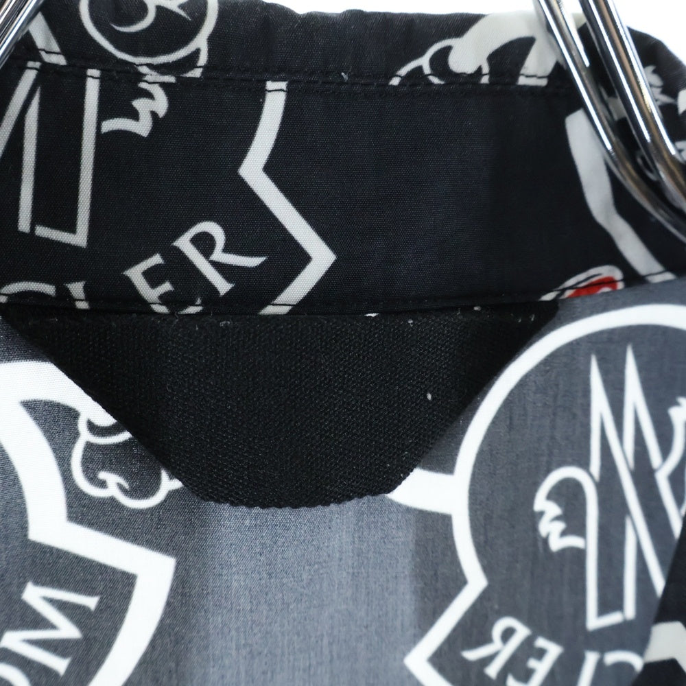 MONCLER(モンクレール) 23SS ロゴ キャラクター 総柄プリント オープンカラー 半袖シャツ ブラック I10912F00005 596RO