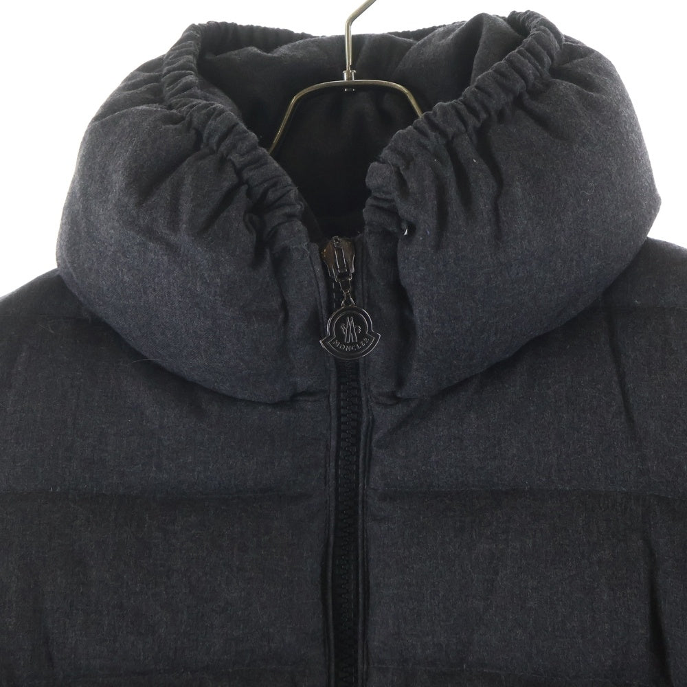 MONCLER(モンクレール) ARBOUSIER GIUBBOTTO アルボージエジュポット フーデッドダウンジャケット グレー レディース