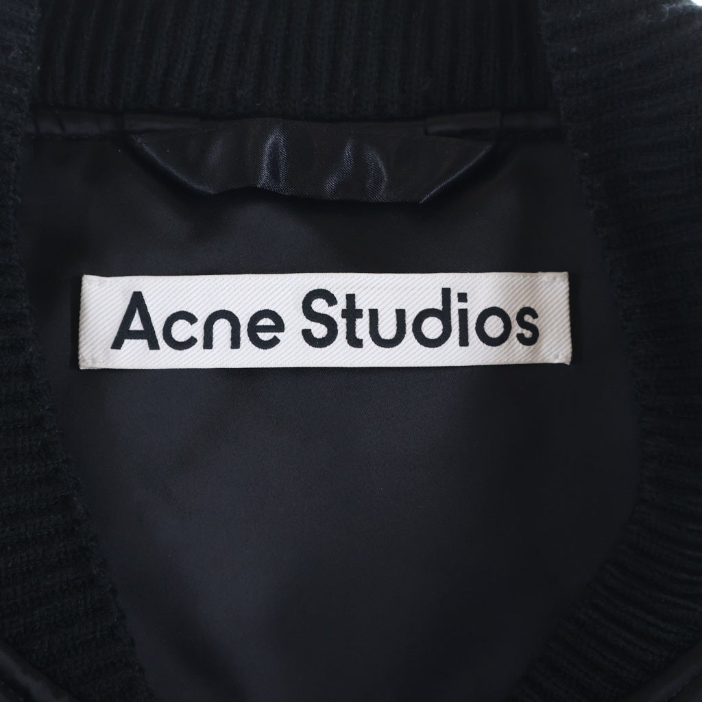 Acne Studios(アクネ ストゥディオズ) ロゴグラム 中綿 ジップアップ ボンバージャケット ブルゾン ブラック FN-MN-OUTW001129 B90819