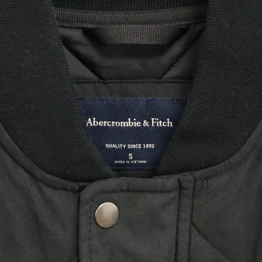 Abercrombie&Fitch(アバクロンビーアンドフィッチ) キルティング スナップボタンジャケット ブラック