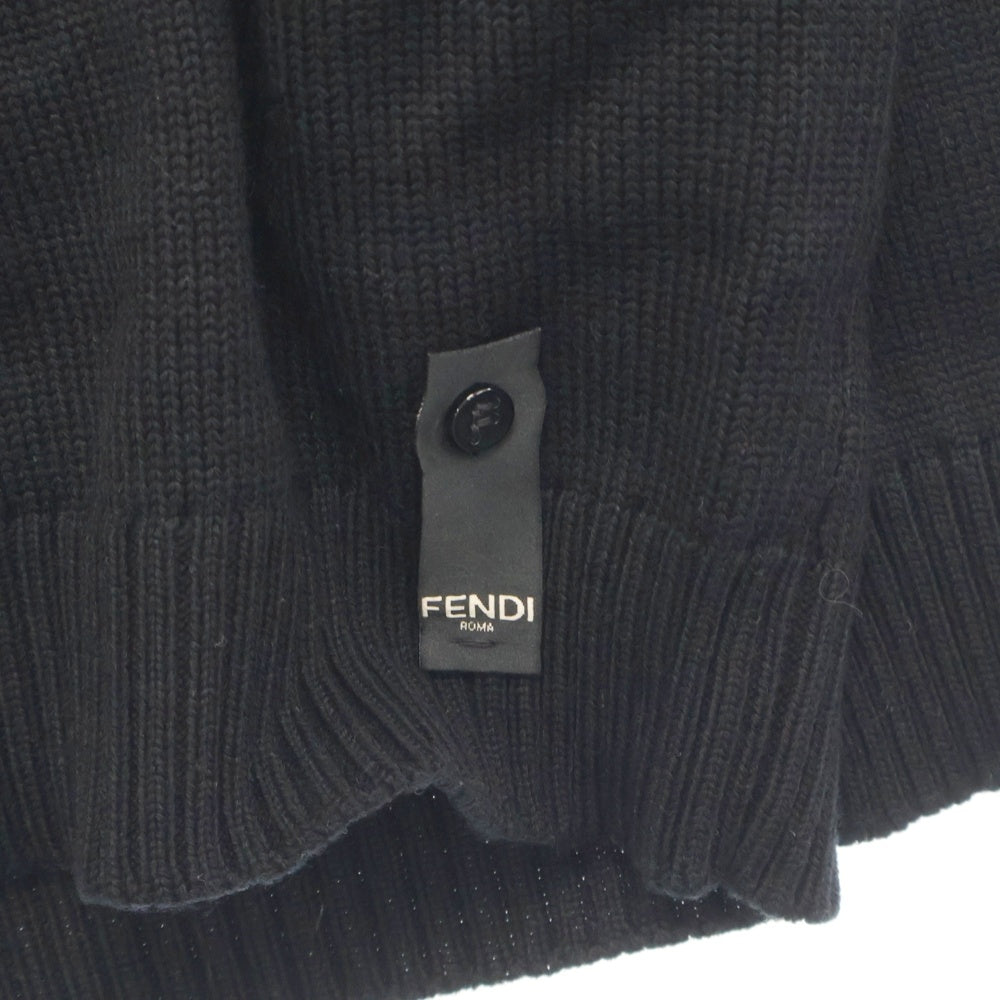 FENDI(フェンディ) GIROCOLLO KARL KOLLAGE AMB CO FZY020 立体ワッペン刺繍 クルーネックニット長袖セーター ブラック