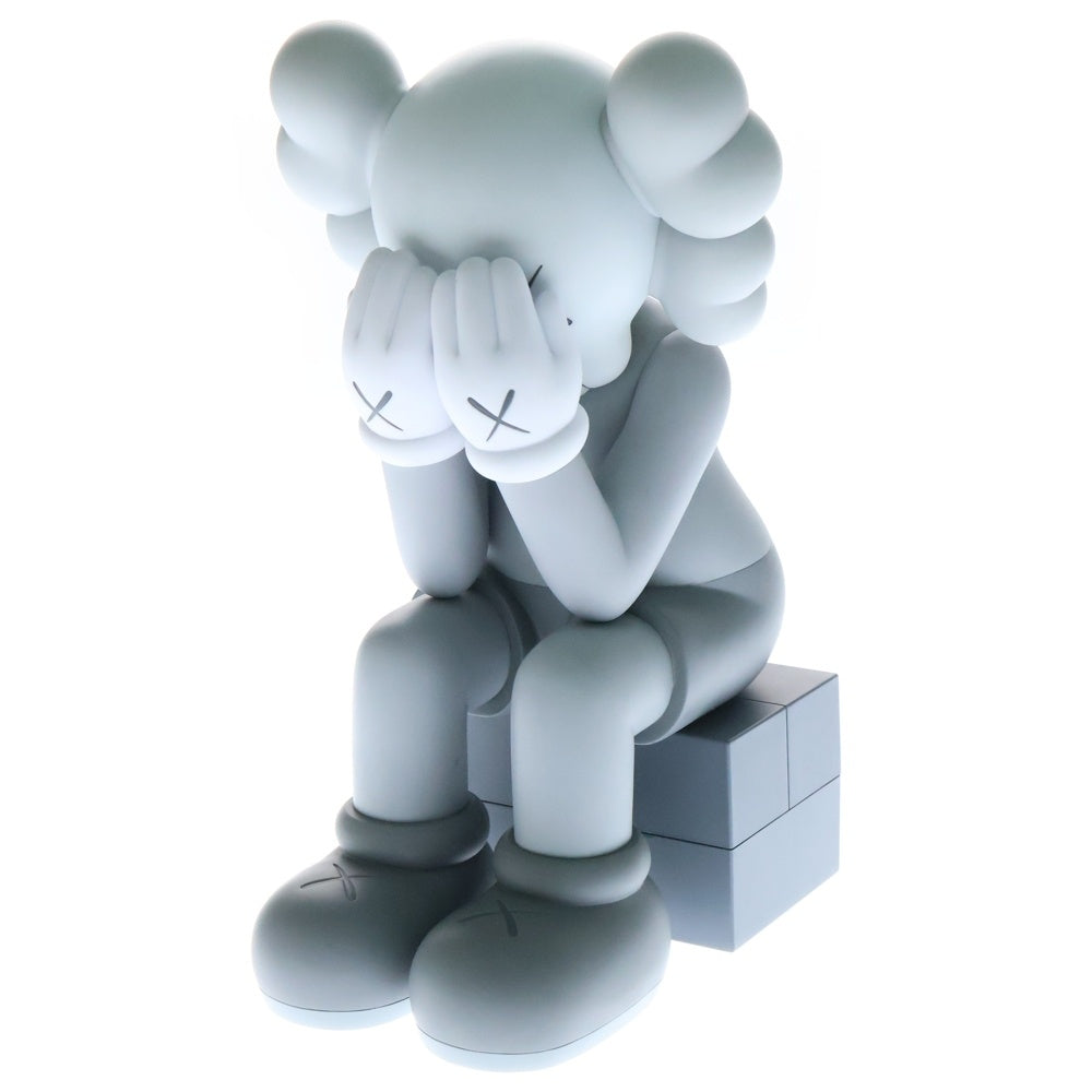 MEDICOM TOY(メディコムトイ) ×KAWS COMPANION Passing Through カウズ コンパニオン フィギュア 人形 グレー
