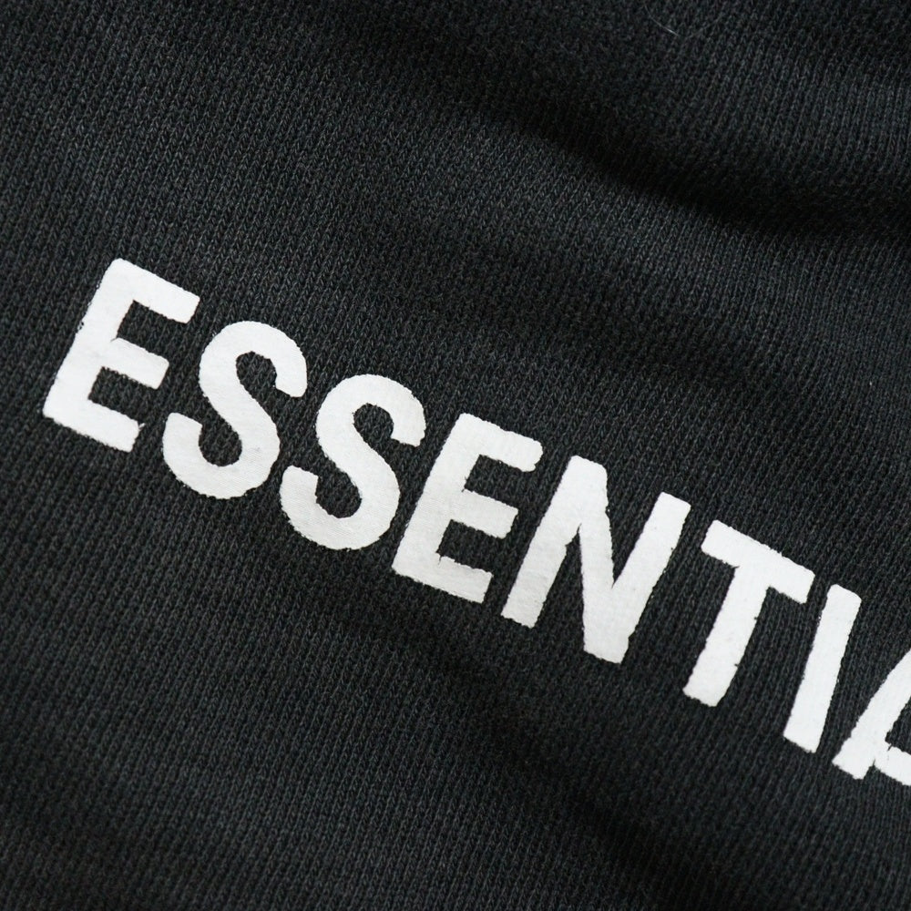 FEAR OF GOD ESSENTIALS(フィアオブゴッド エッセンシャルズ) ロゴショートパンツ ドローストリングハーフパンツ ブラック