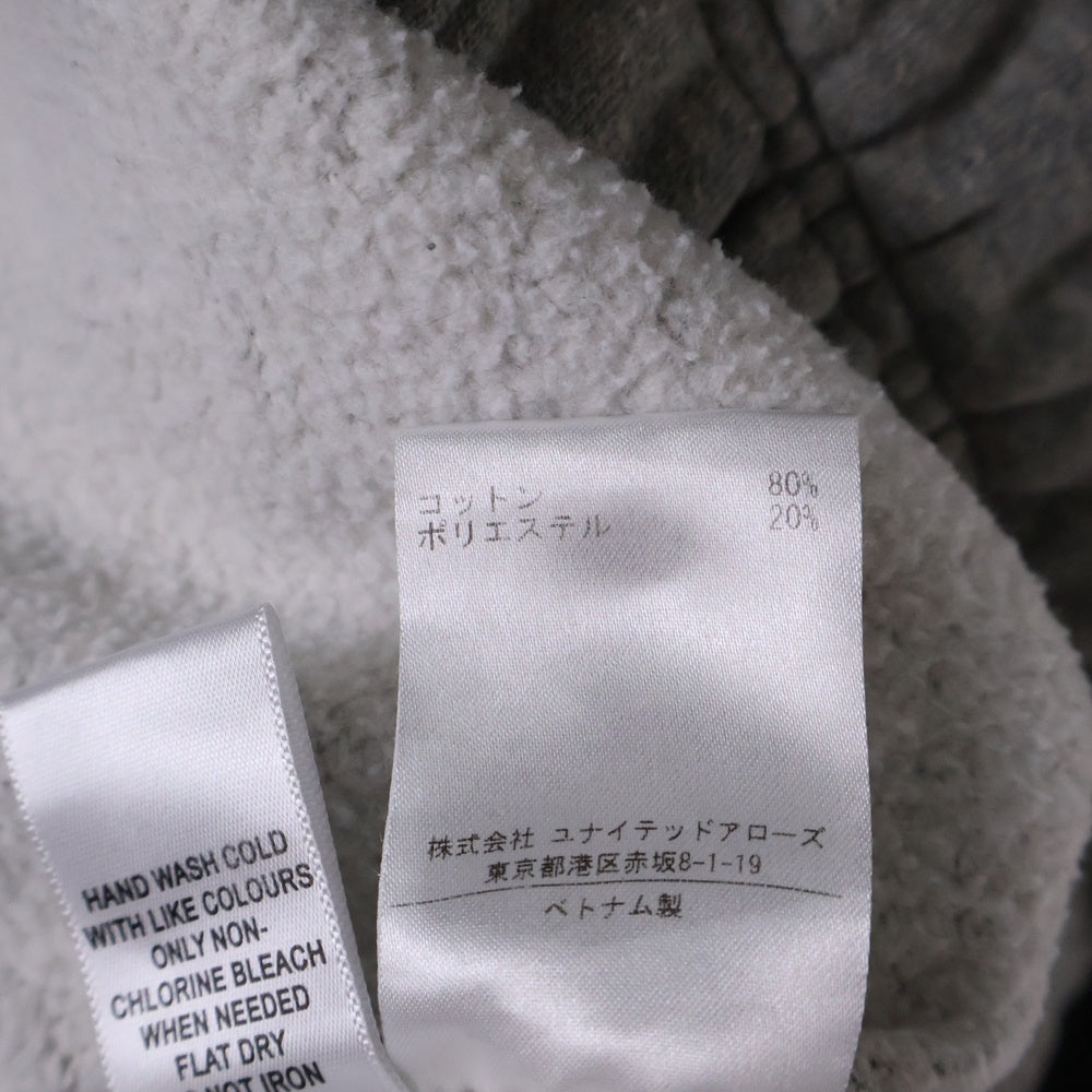 FEAR OF GOD ESSENTIALS(フィアオブゴッド エッセンシャルズ) ラバーロゴショートパンツ ドローストリングハーフパンツ グレー