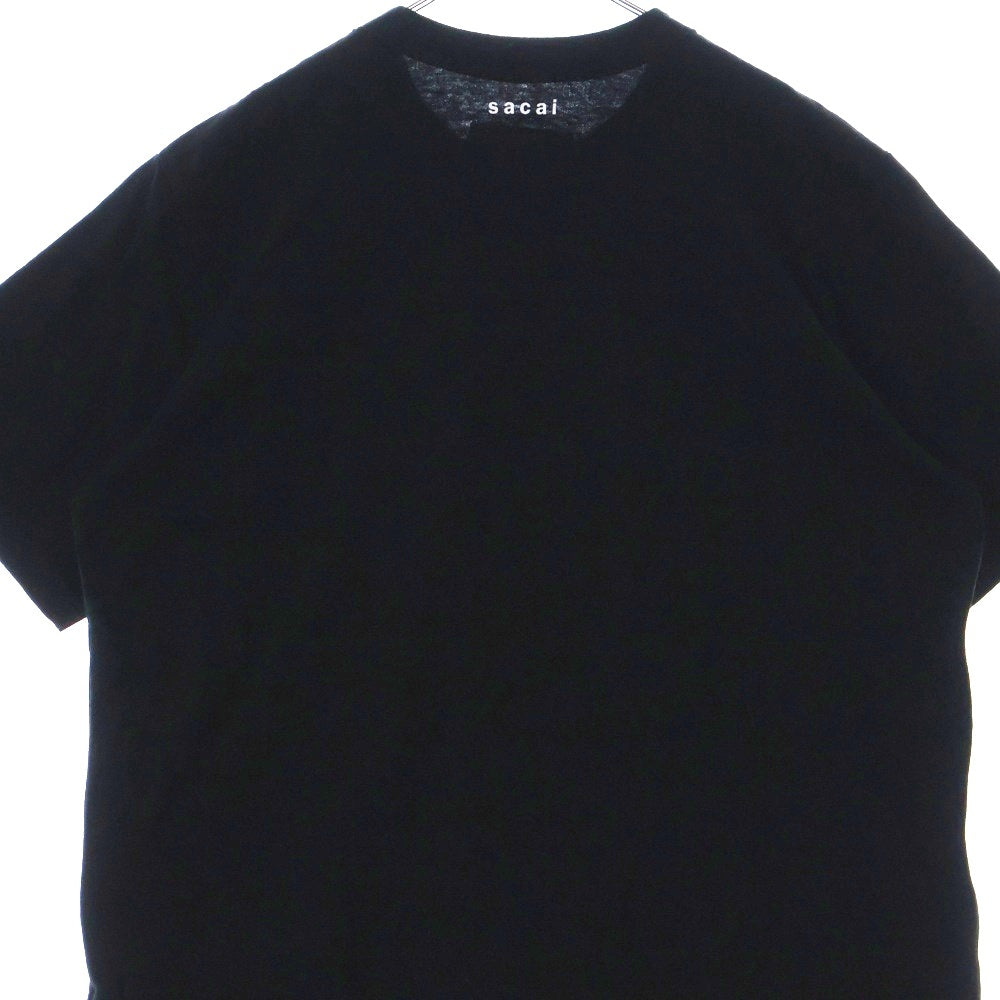 Sacai(サカイ) レタープリント 半袖クルーネックTシャツ ブラック 25-0975S