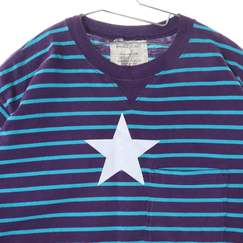 BASKETCASE GALLERY(バスケットケース ギャラリー) STAR TEE ボーダー プリント 胸ポケット半袖Tシャツ パープル