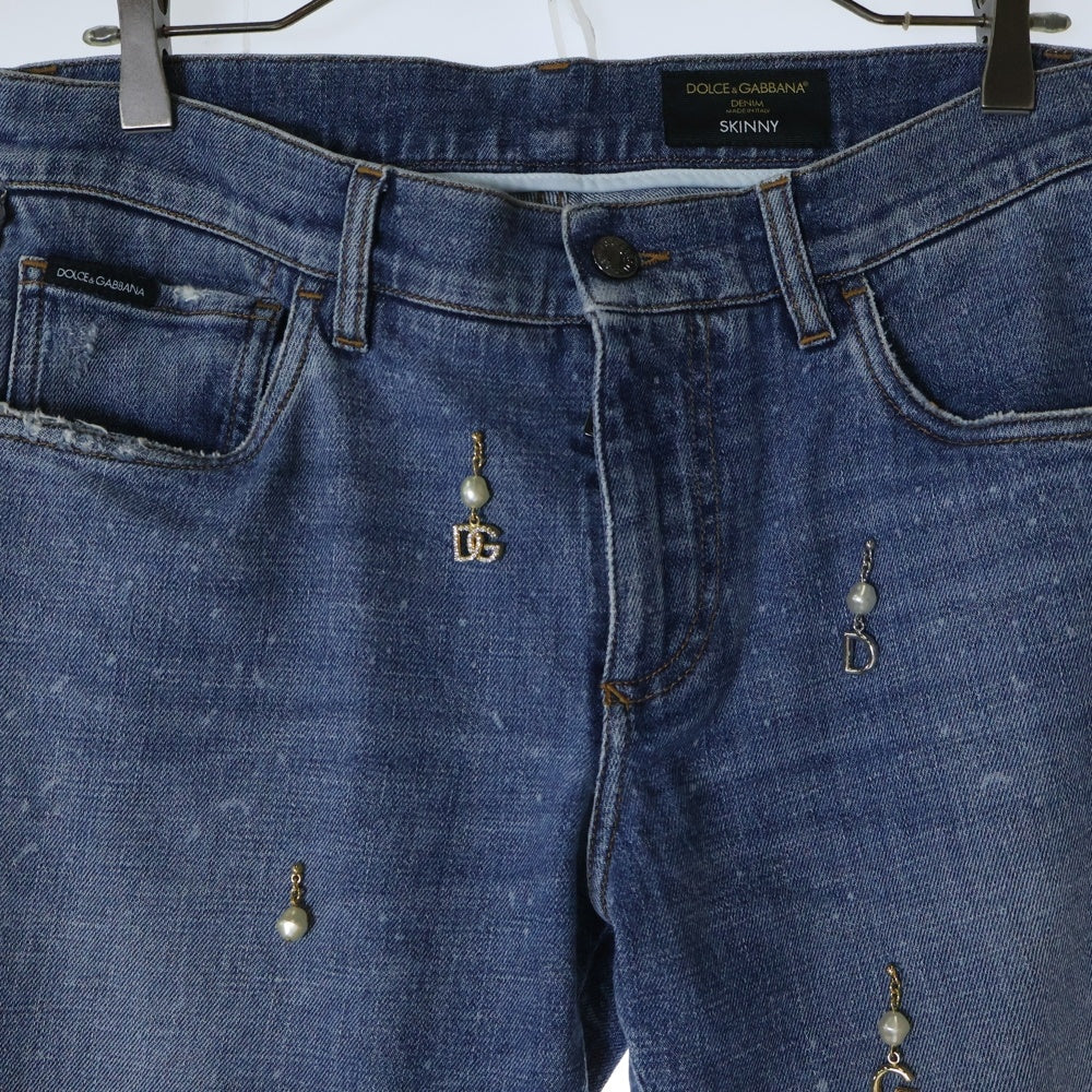 DOLCE & GABBANA(ドルチェアンドガッバーナ) DG Silver Metal Logo Pearl Pendant Jeans Pants SLIM G8EE3 メタルロゴ パールペンダント スリムジーンズ ブルー