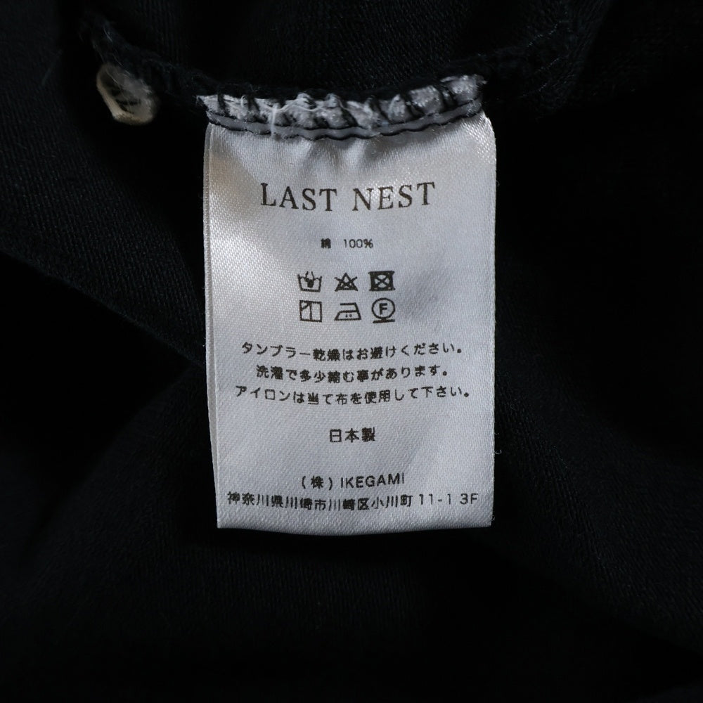 LAST NEST(ラスト ネスト) ネッククロス刺繍半袖カットソー