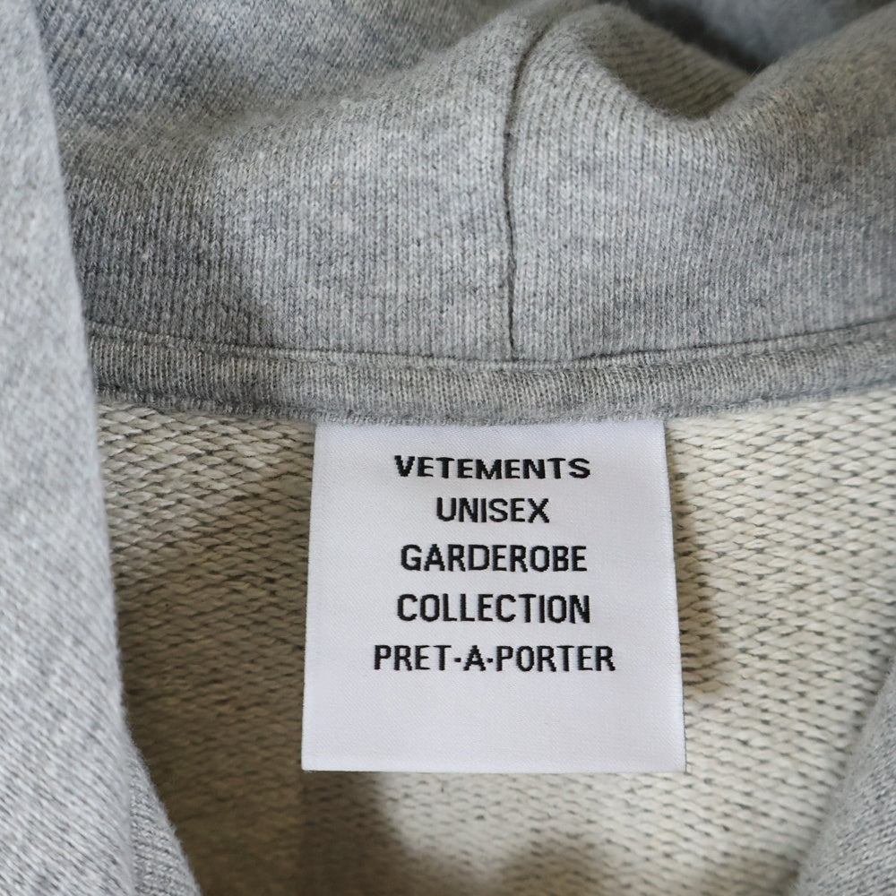 VETEMENTS(ヴェトモン) 25AW UH76HD800G Gothオーバーサイズパーカー フーディー グレー