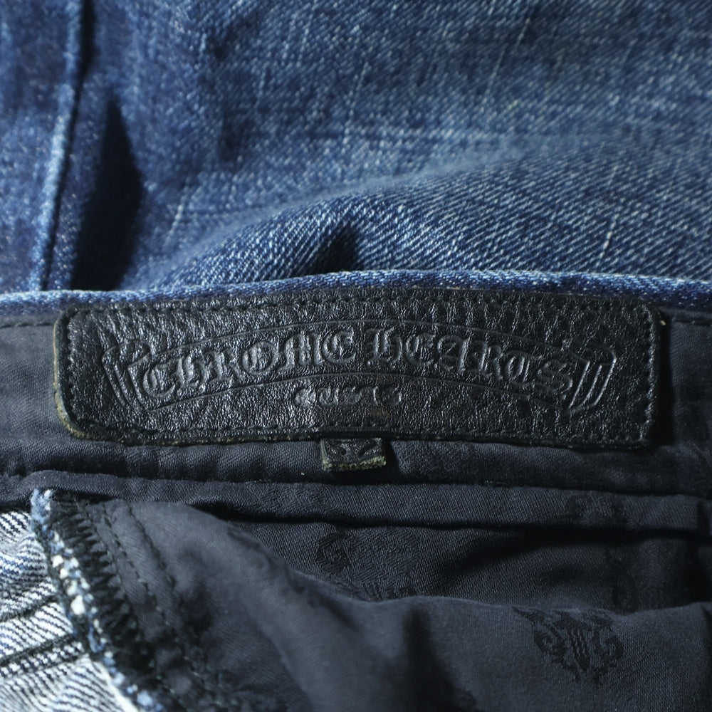 CHROME HEARTS(クロムハーツ) JEAN STRTLG FBRC クロスパッチ付きウォッシュドデニムパンツ