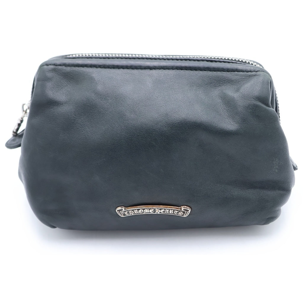 CHROME HEARTS(クロムハーツ) CHプラスパッチ付き ダガージップレザーコスメポーチ レディース