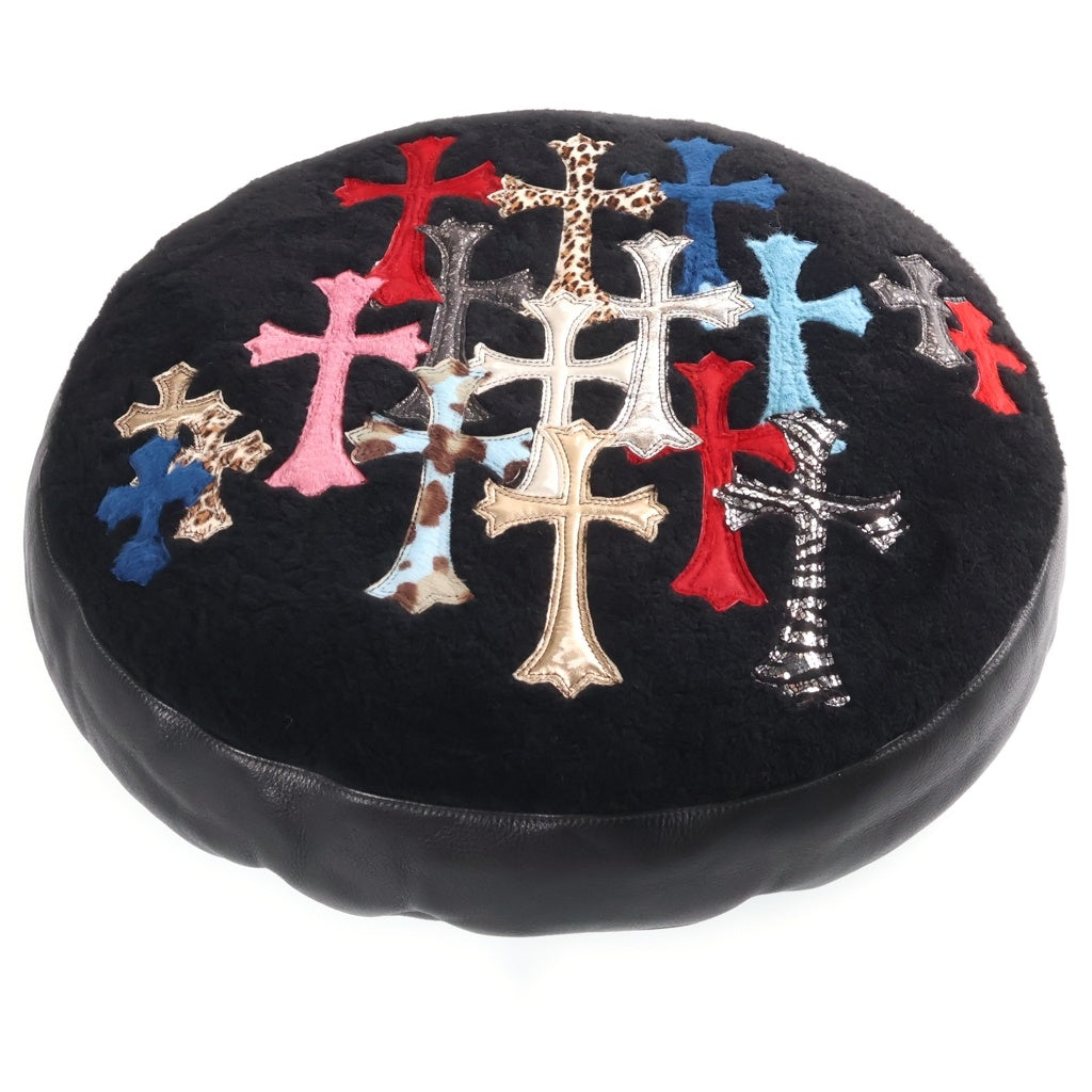 CHROME HEARTS(クロムハーツ) MULTI CEMETERY CROSS PATCH CUSHION マルチセメタリークロスパッチ付きダガージップ レザークッション マルチ/ブラック