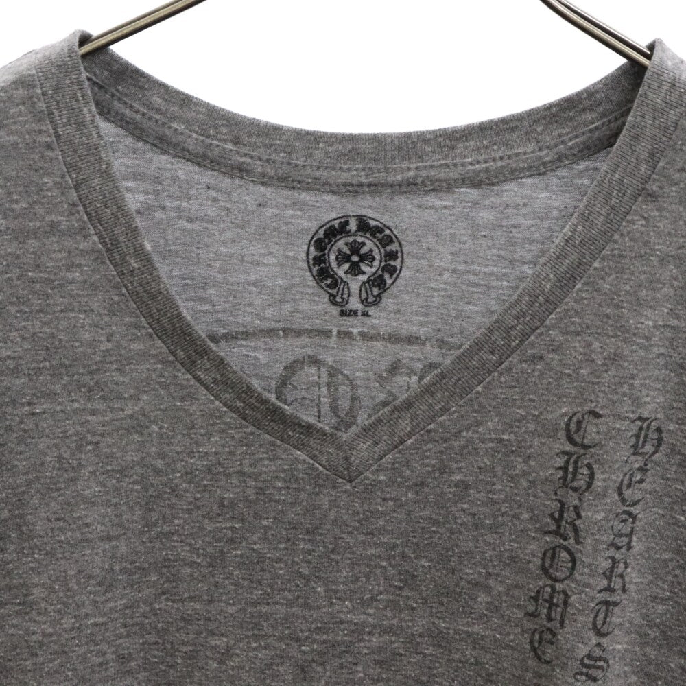 CHROME HEARTS(クロムハーツ) LOGO S/S TEE サイドロゴプリント Vネック 半袖Tシャツ グレー