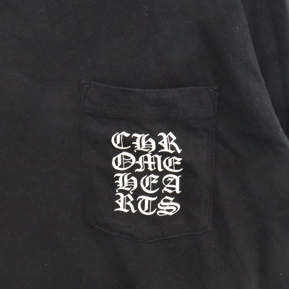 CHROME HEARTS(クロムハーツ) Vertical Logo Tee ヴァーティカルロゴ 長袖Tシャツ 胸ポケットロゴ バックロゴ 長袖カットソー ホワイト/ブラック