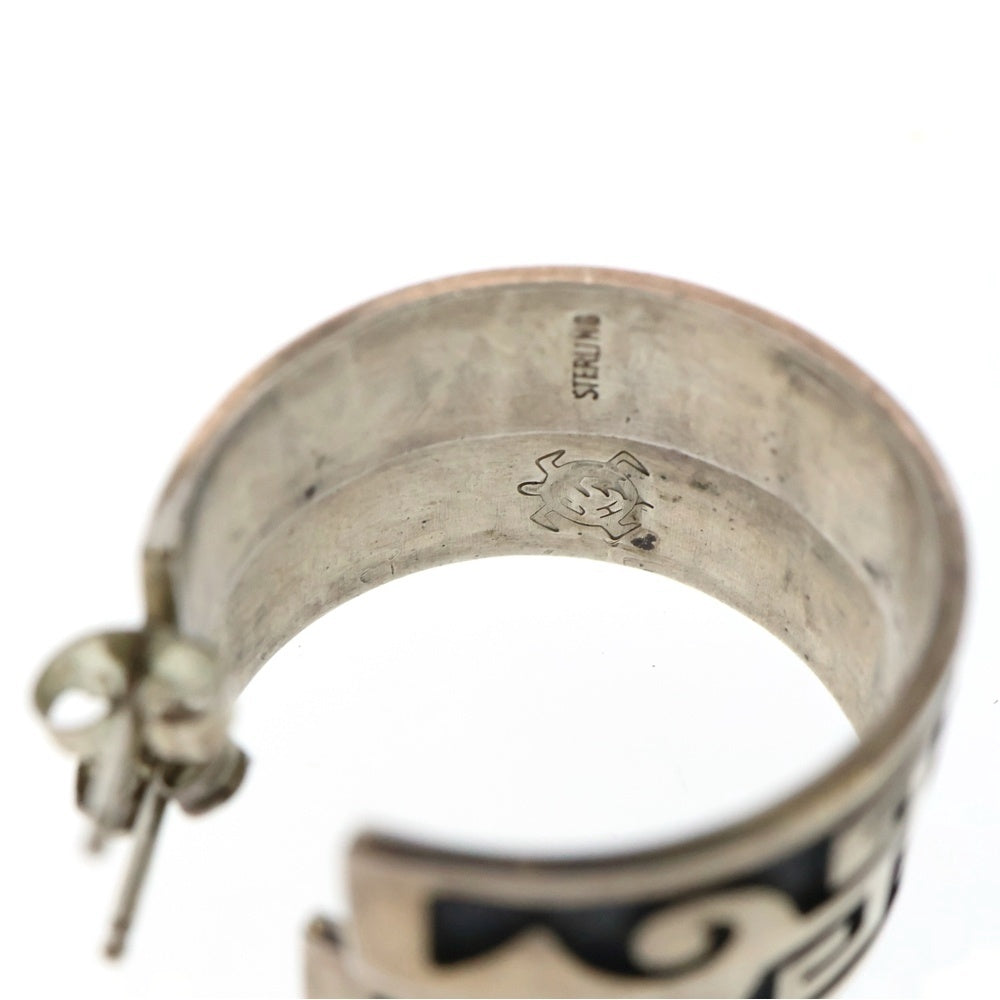 INDIAN JEWELRY(インディアンジュエリー) HOPI Clement Honie ホピ族 クレメント・ホニー オーバーレイ フープピアス シルバー