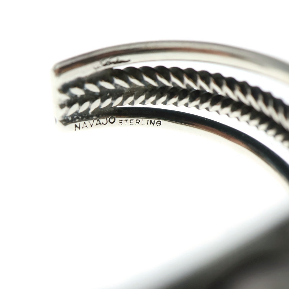 INDIAN JEWELRY(インディアンジュエリー) ナバホ族 ターコイズ付き ワイヤーバングル シルバー