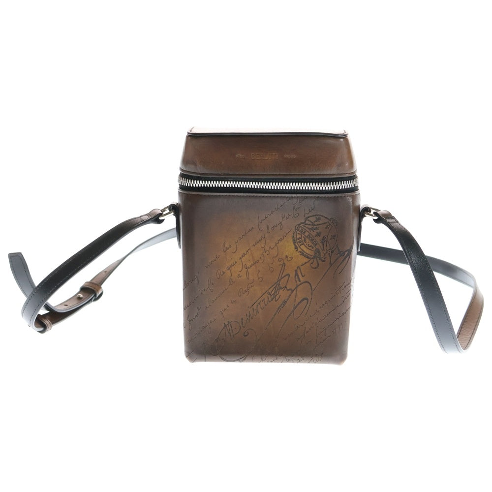 Berluti(ベルルッティ) スクリットスワイプ カリグラフィー ヴェネチアレザー ショルダーバッグ ブラウン