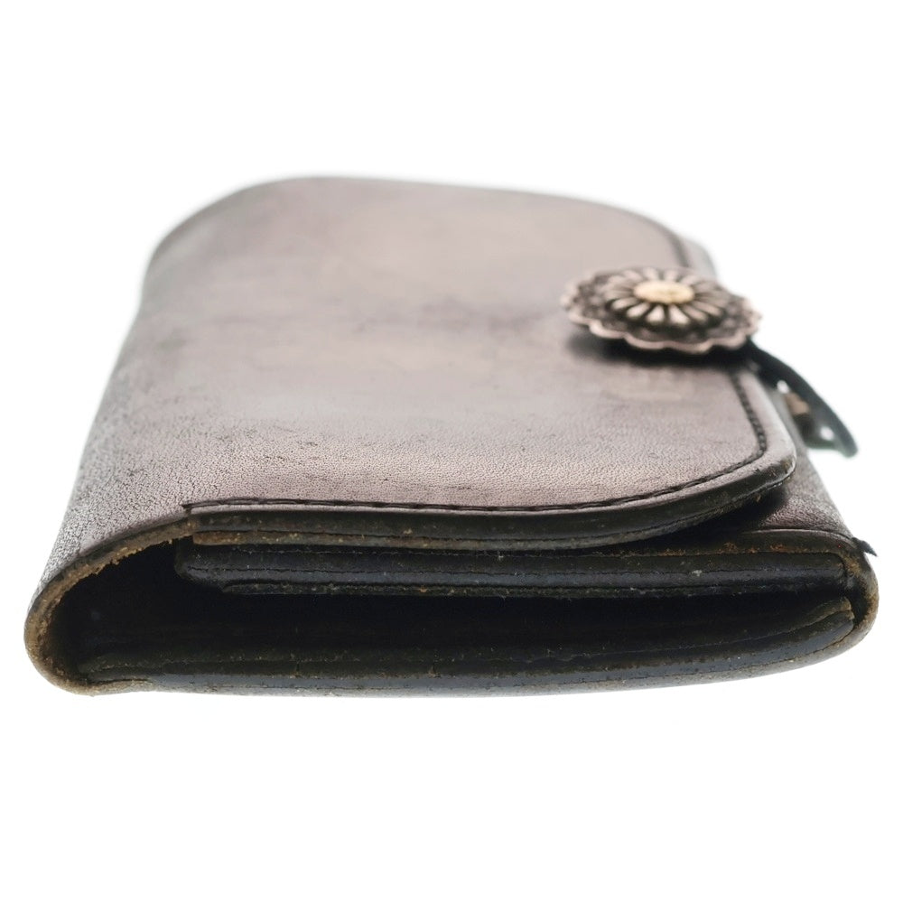 goro's(ゴローズ) K18付きフラワーコンチョ付き二つ折り長財布 ブラック シルバー