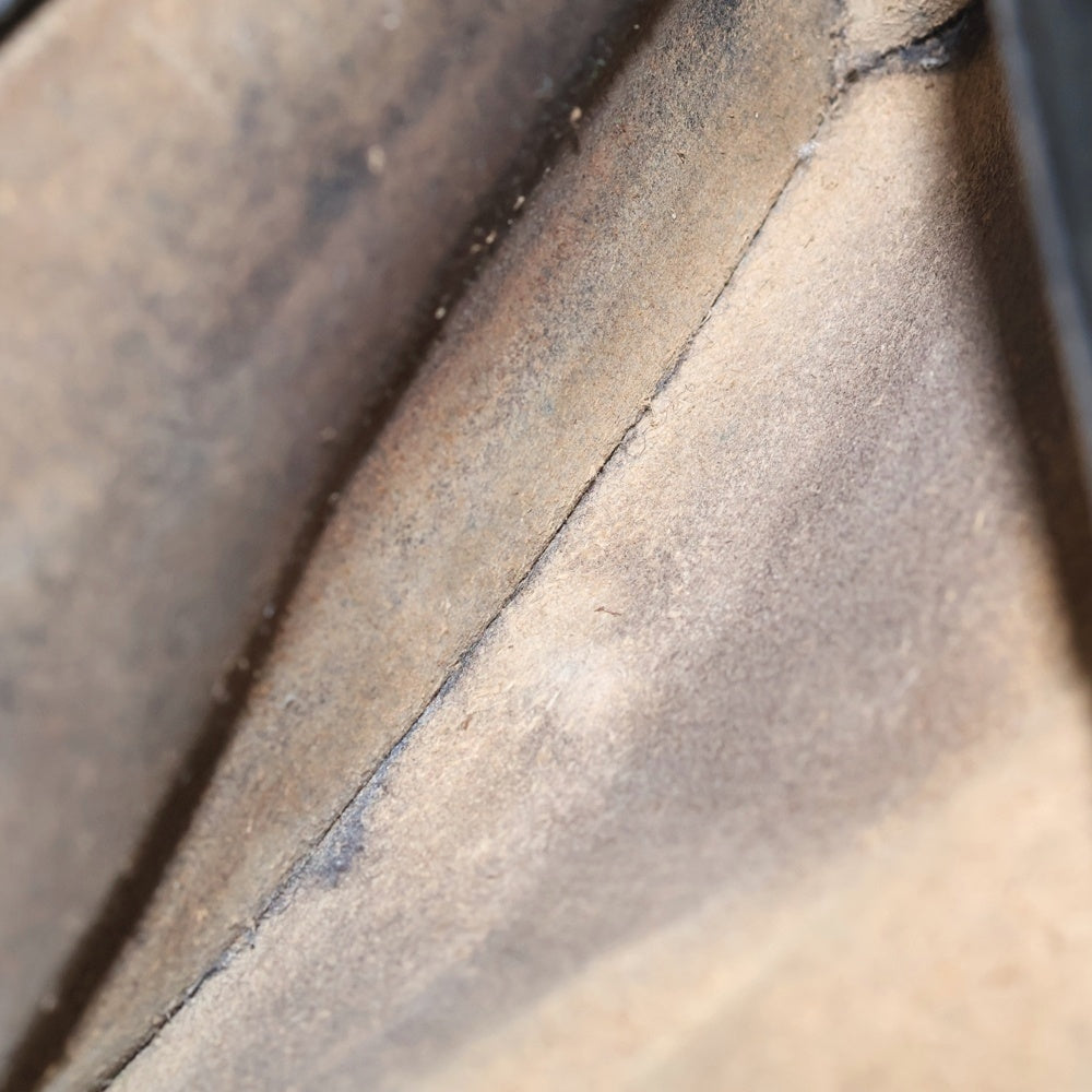 goro's(ゴローズ) コンチョ付き二つ折り長財布 ブラック