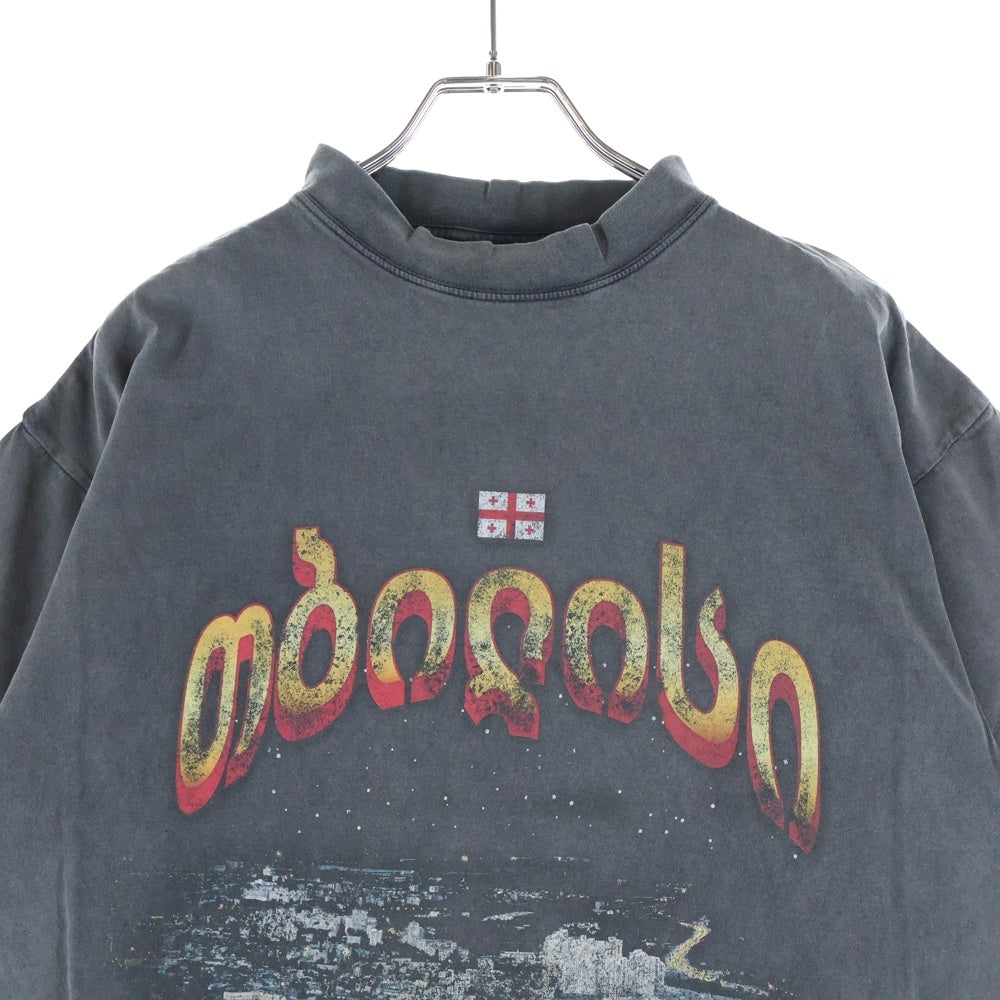 BALENCIAGA(バレンシアガ) 25SS Tbilisi Oversized T-Shirt ユーズド加工オーバーサイズプリント半袖Tシャツ T-Shirt 811688 TRVQ7 グレー