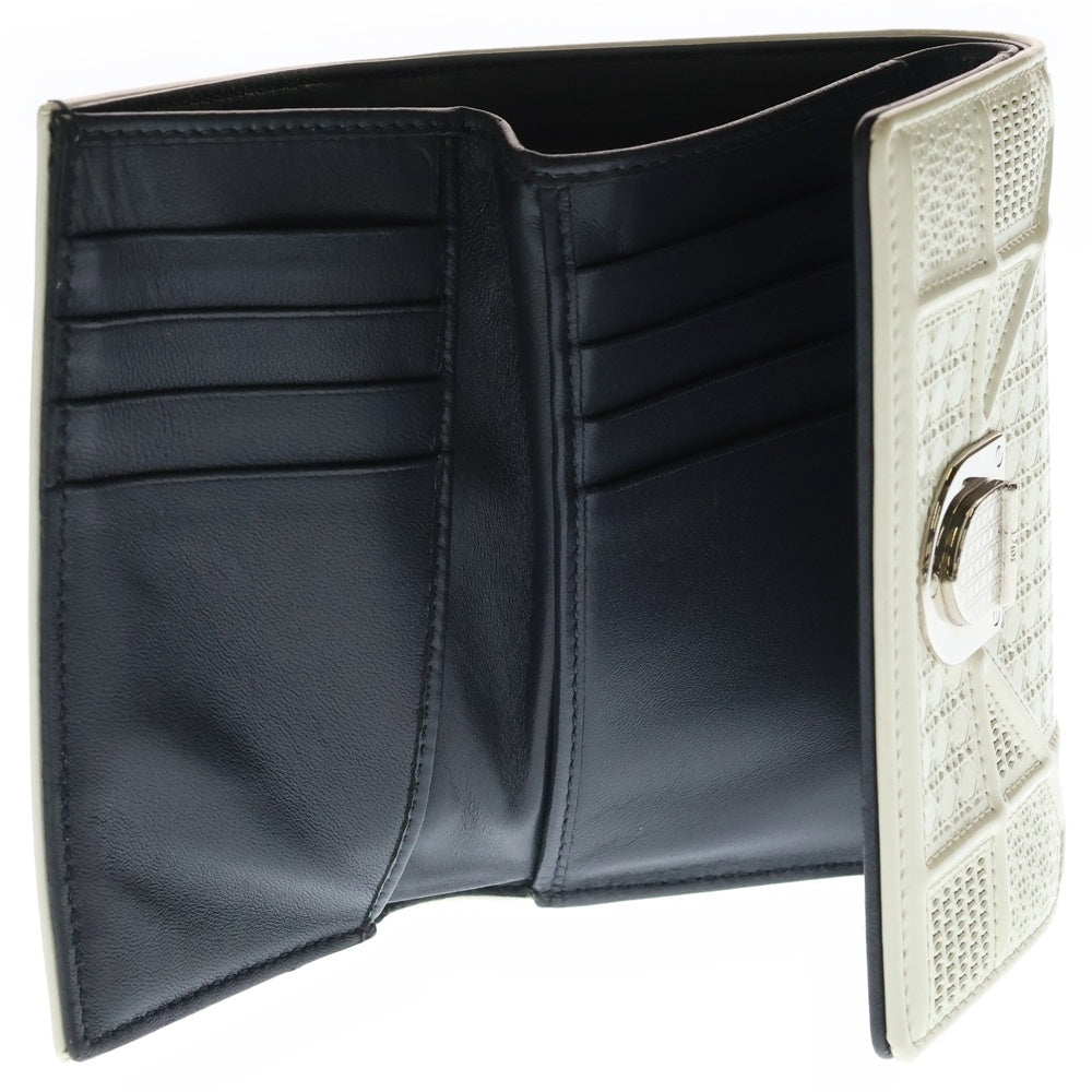 Christian Dior(クリスチャンディオール) DIORAMA ディオラマ レザー三つ折り財布 コンパクトウォレット ホワイト 10-BO-1106 レディース