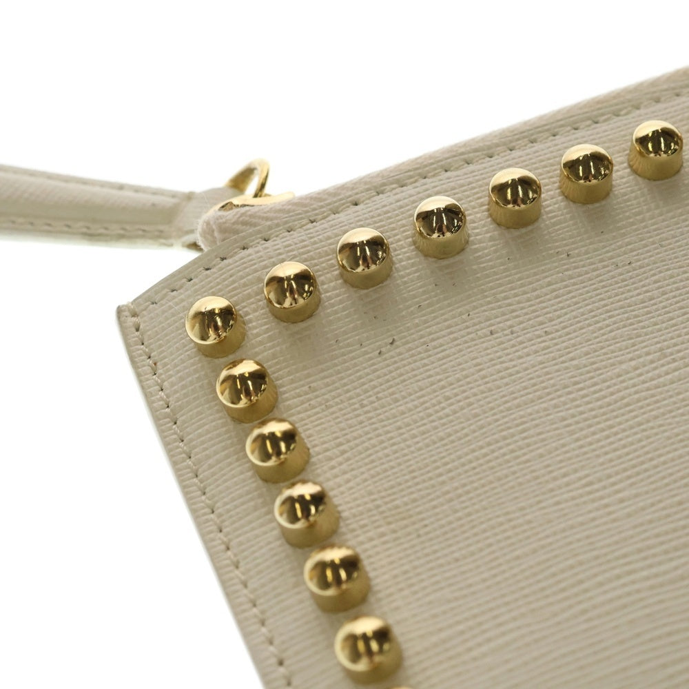 FENDI(フェンディ) PUNKARLITO パンカーリト ファーチャームスタッズクラッチバッグ ホワイト レディース