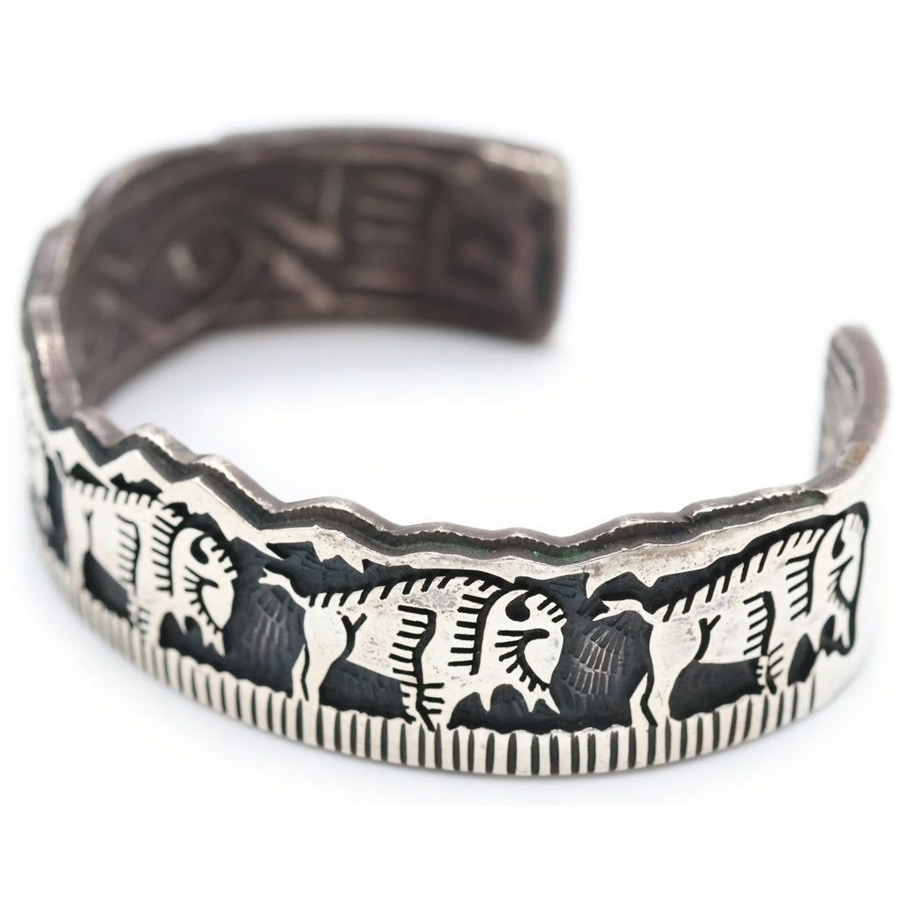INDIAN JEWELRY(インディアンジュエリー) ホピ族 Gerald Lomaventema ジェラルドロマベンテマ作 バッファローバングル シルバー