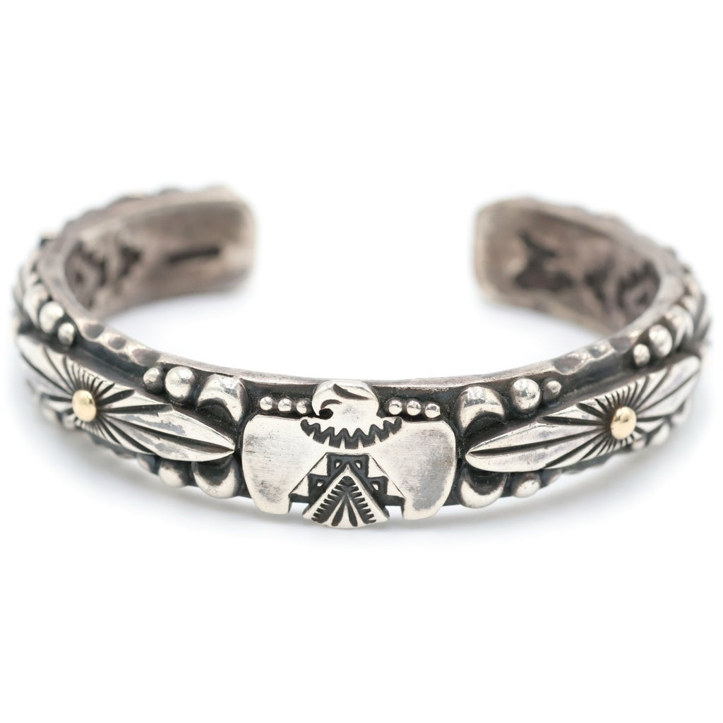 INDIAN JEWELRY(インディアンジュエリー) ナバホ族 Delbert Gordon デルバートゴードン作 イーグルバングル シルバー