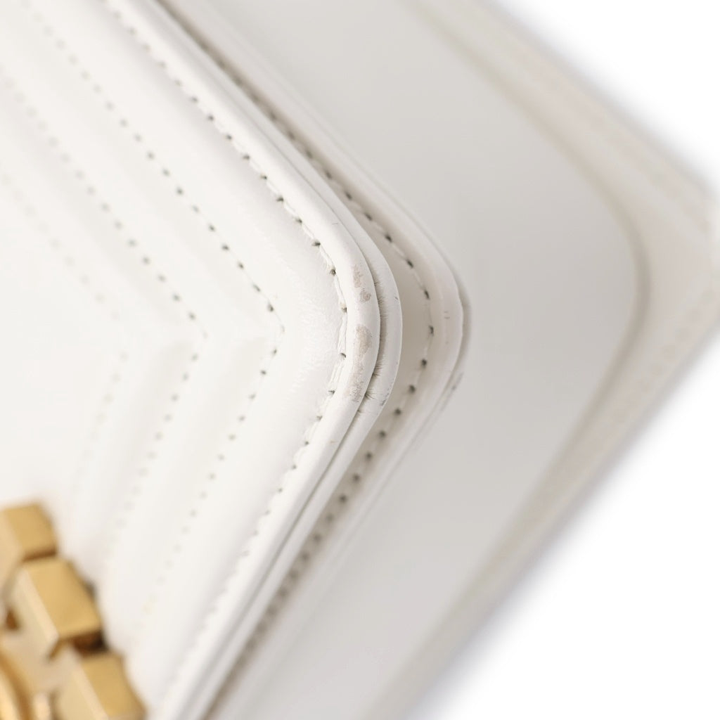 CHANEL(シャネル) ボーイシャネル ラムスキン チェーンショルダーバッグ ゴールド金具 ホワイト AS3018 レディース