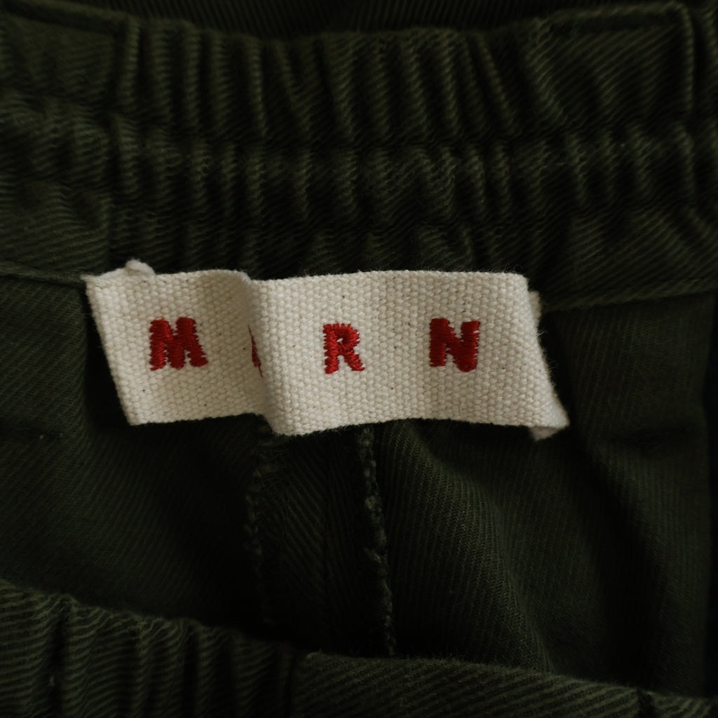 MARNI(マルニ) 23AW コットンギャバジンシャーリング1Pテーパードパンツ PUMU0017A2 UTC278 オリーブ