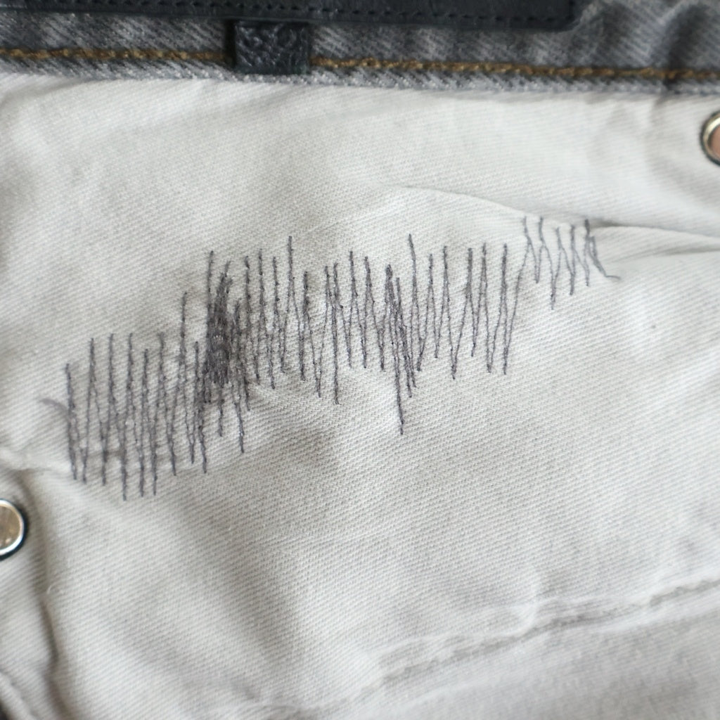 CHROME HEARTS(クロムハーツ) STENCIL DENIM/ステンシル ペイントデザインクロスパッチ付き501デニムパンツ