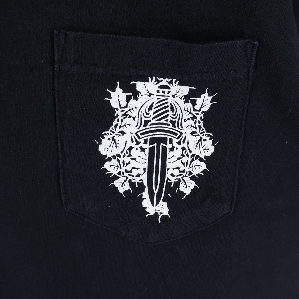 CHROME HEARTS(クロムハーツ) OLD S/S ネックロゴ ヴァインダガーバックスクロールラベルプリント 半袖Tシャツカットソー