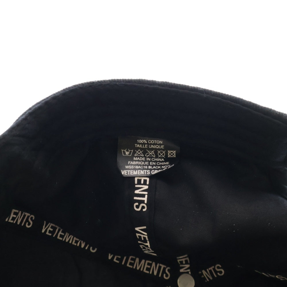 VETEMENTS(ヴェトモン) 18SS HAUTE COUTURE CAP オートクチュールキャップ ベースボールキャップ 帽子 刺繍ロゴキャップ ブラック WSS18AC16