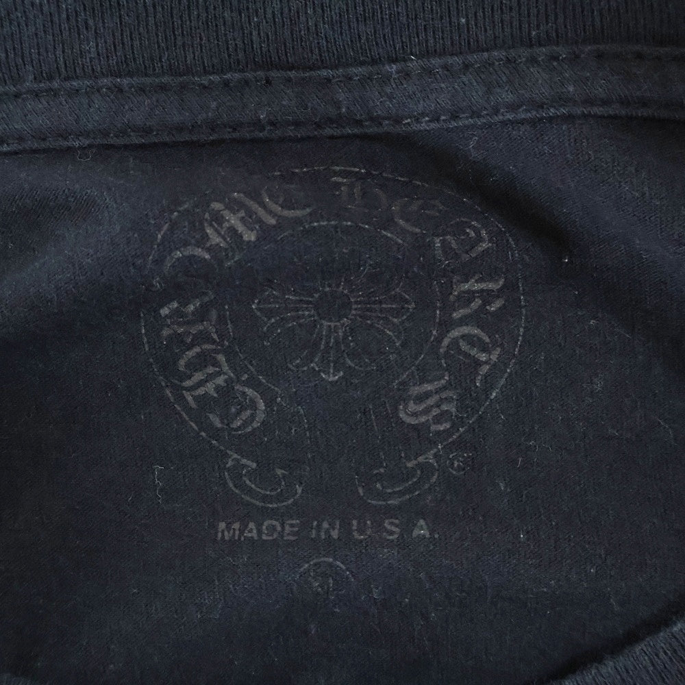 CHROME HEARTS(クロムハーツ) CH T-SHIRT スクロールラベルプリント クルーネック ポケット 半袖Tシャツ