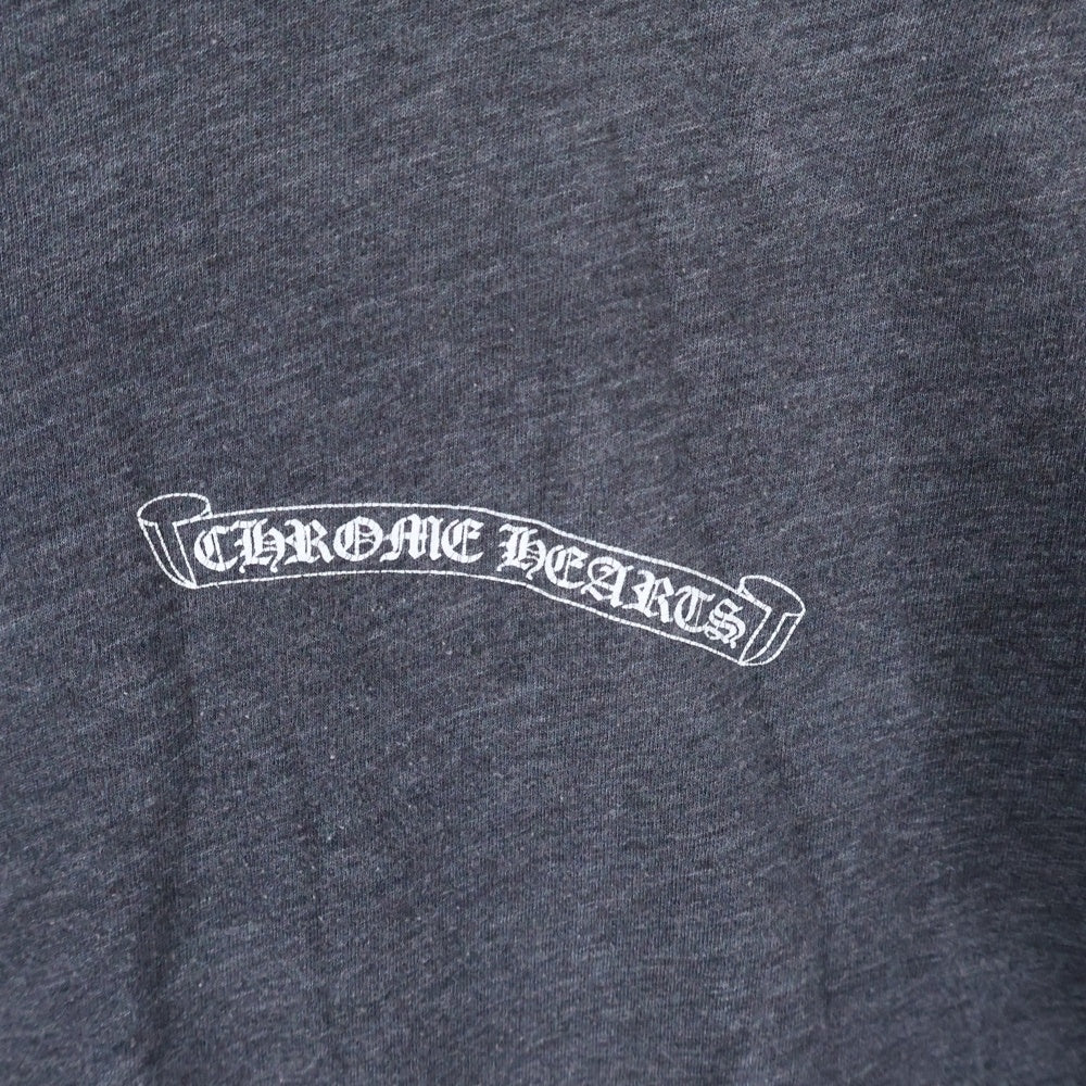CHROME HEARTS(クロムハーツ) スクロールラベル CHプラスプリント 長袖Tシャツ グレー