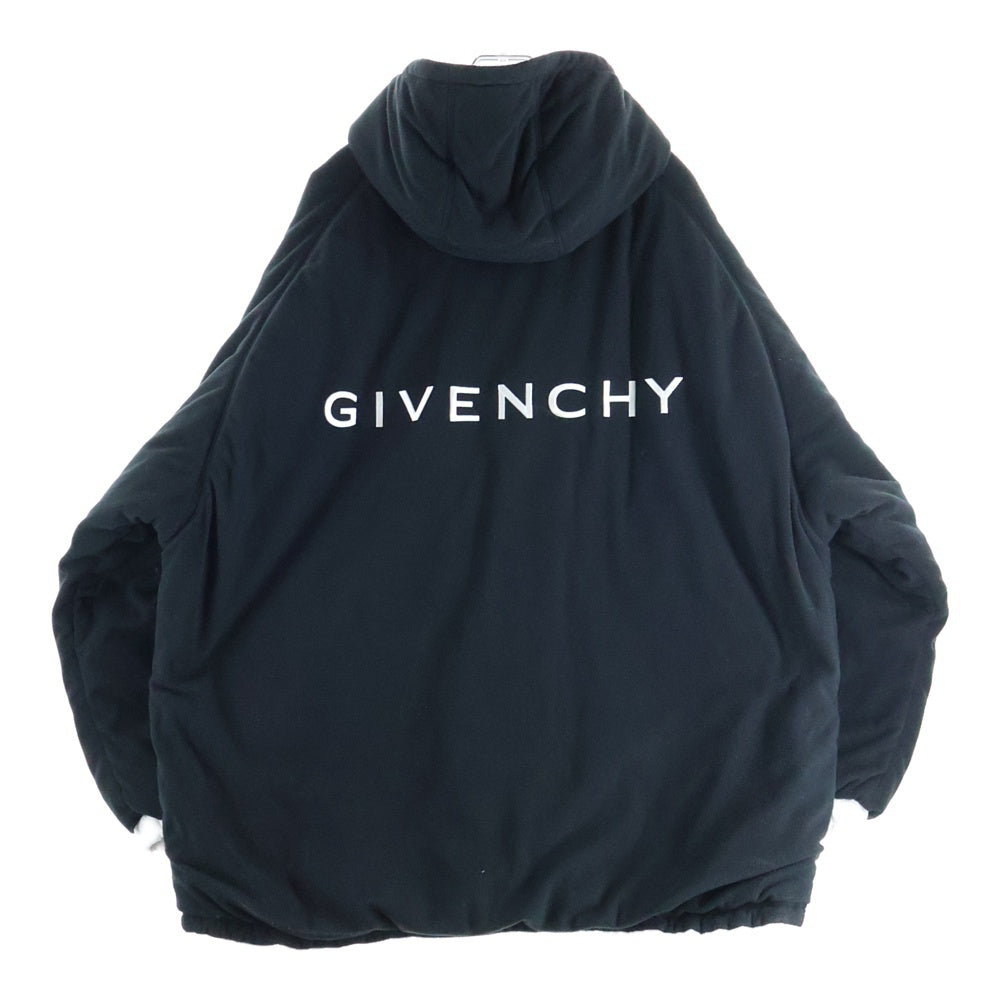 GIVENCHY(ジバンシィ) フロントロゴ刺繍 リバーシブル パデッドジャケット ブラック/ホワイト