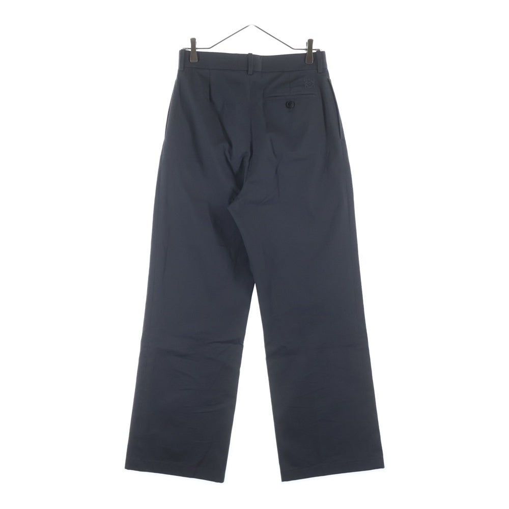 LOEWE(ロエベ) アナグラム刺繍 センタープレス チノパンツ グレー H526Y04WEB