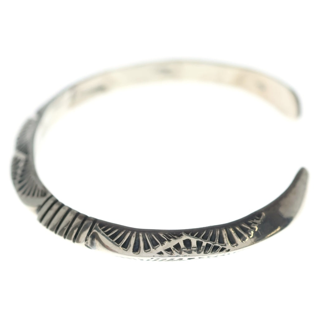 INDIAN JEWELRY(インディアンジュエリー) NAVAJO Geneva Ramone ナバホ族 ジェネバ ラモーン トライアングルバングル シルバー