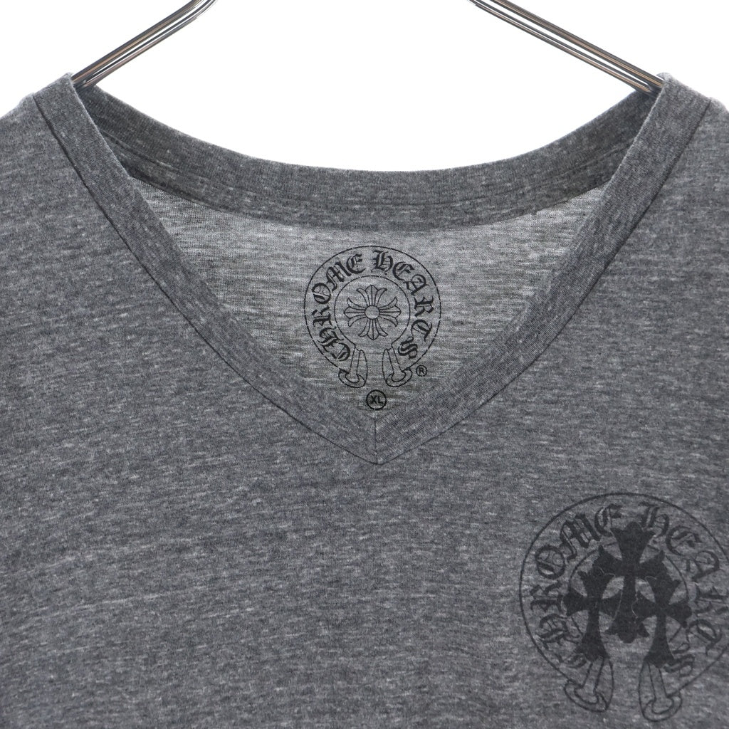 CHROME HEARTS(クロムハーツ) 3CH CROSS HORSESHOE PRINT 3CHクロス ホースシュープリント Vネック 半袖Tシャツ カットソー グレー