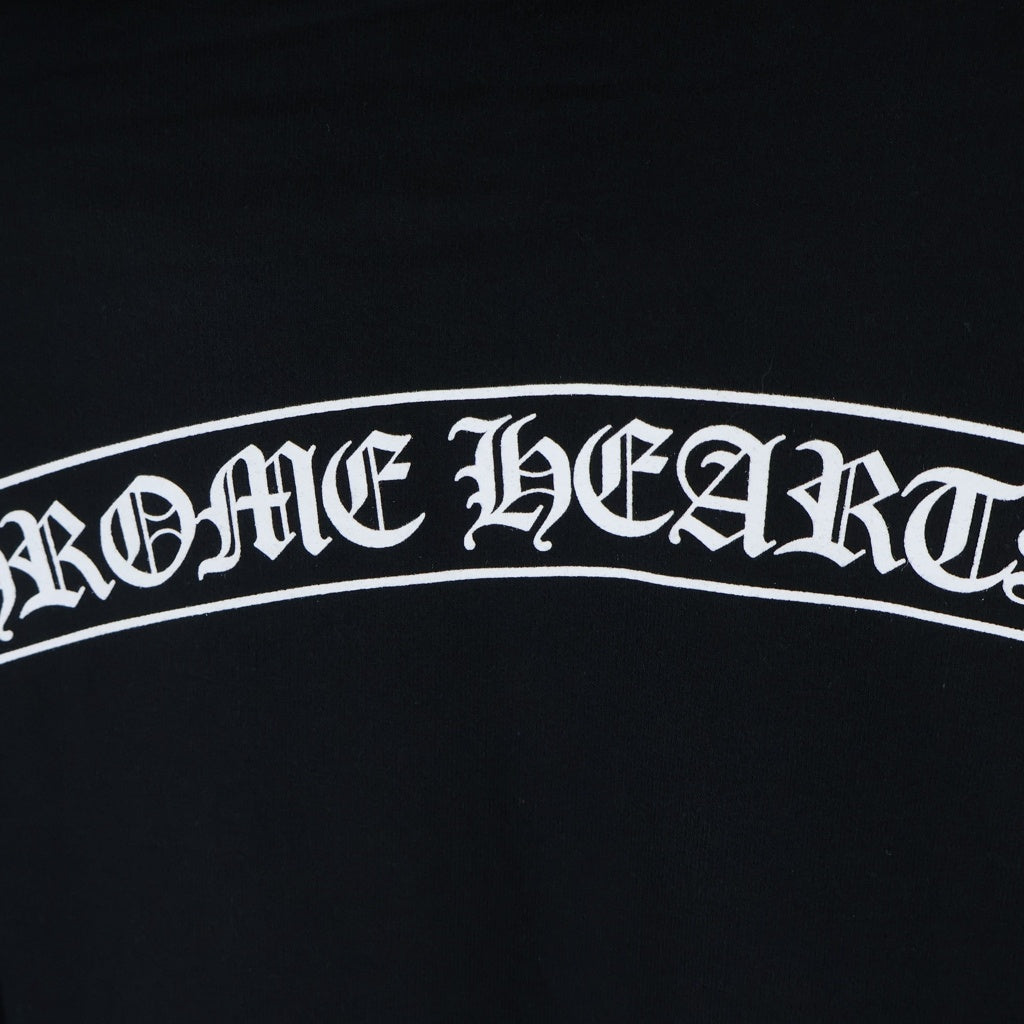 CHROME HEARTS(クロムハーツ) SWTSHRT HD PLVR バックスクロールラベル袖英字プリント プルオーバーパーカー ブラック