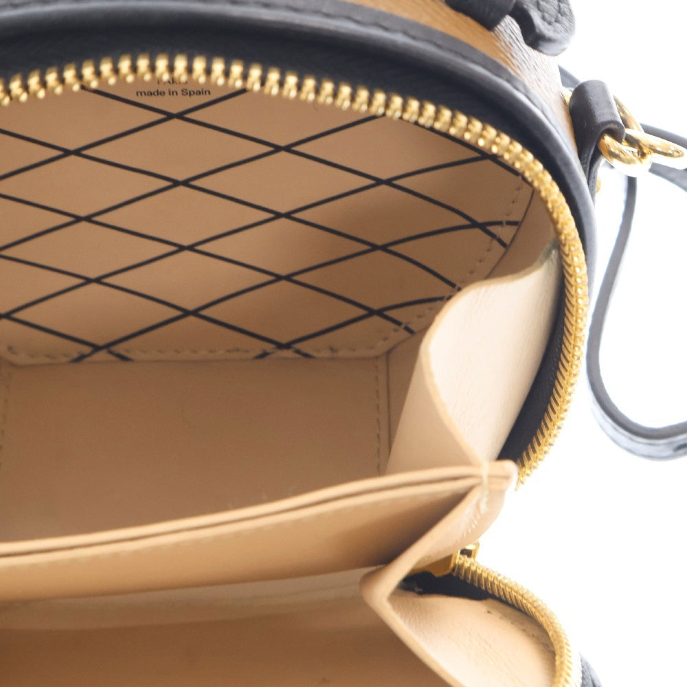 LOUIS VUITTON(ルイヴィトン) モノグラム ミニ・ボワット・シャポー リバース ミニバッグ ブラウン×ブラック PVCレザー RFID M68276