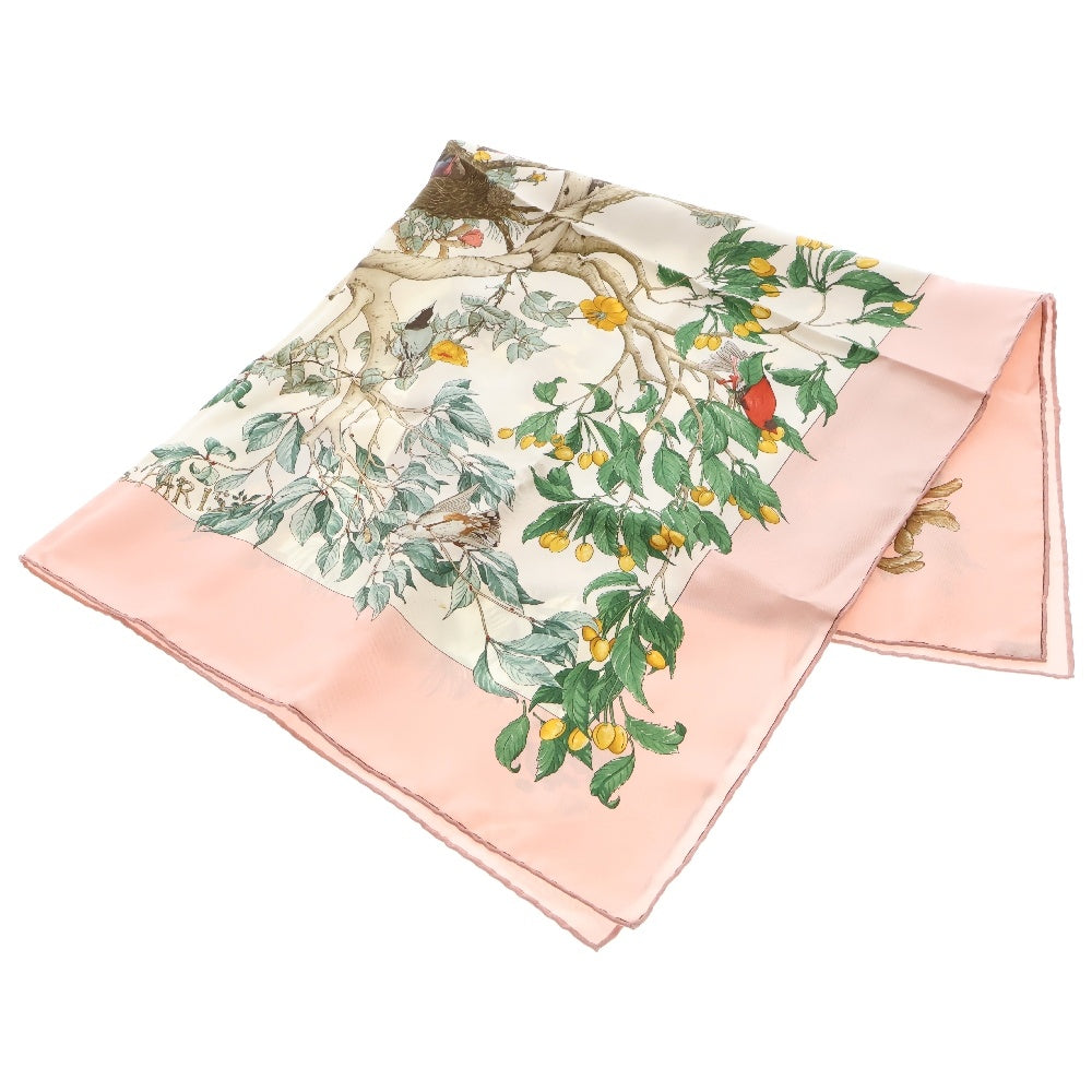 HERMES(エルメス) カレ90 AU COEUR DES BOIS 森の中で シルク ピンク スカーフ