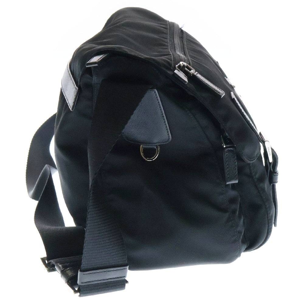 PRADA(プラダ) メッセンジャーバッグ ショルダーバッグ ブラック シルバー金具 トライアングルロゴプレート ナイロン×レザー BT6671