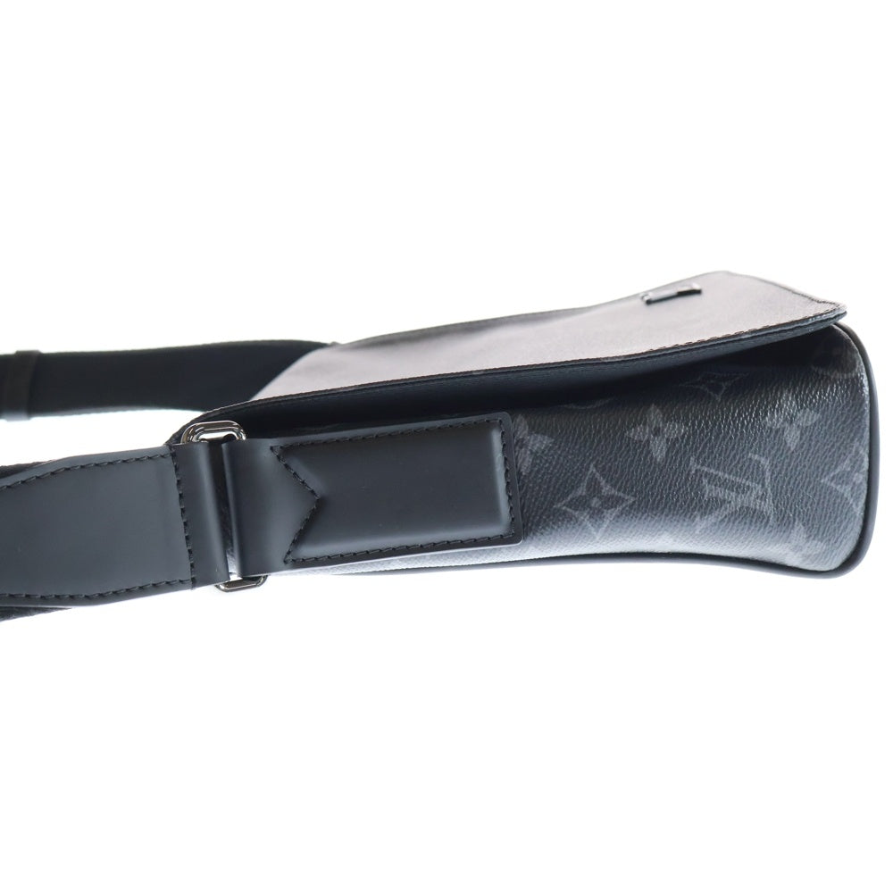 LOUIS VUITTON(ルイヴィトン) ディストリクトPM モノグラムエクリプス PVC レザー ショルダーバッグ シルバー金具 ブラック M45272