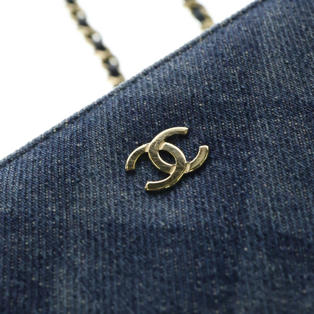CHANEL(シャネル) ココマーク カメラ デニム レザー ミニ チェーンショルダーバッグ ゴールド金具 インディゴ AP2463
