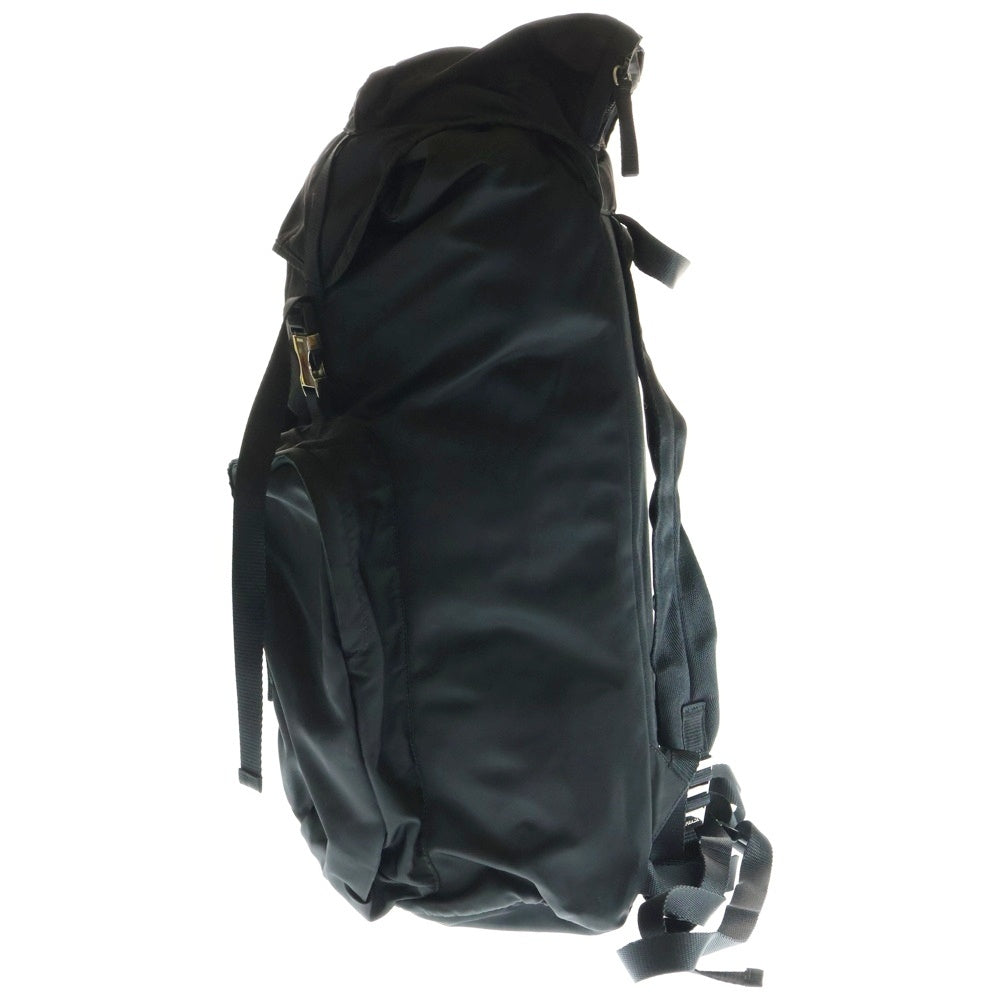 PRADA(プラダ) トライアングルロゴプレート テスートナイロン バックパック リュックサック シルバー金具 ブラック V136