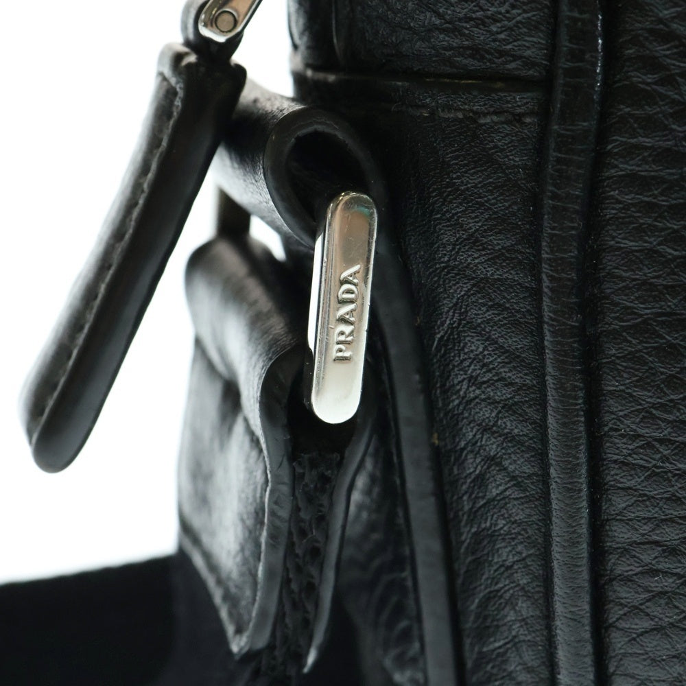 PRADA(プラダ) トライアングルロゴ サフィアーノ レザーベルトバッグ ボディバック ブラック
