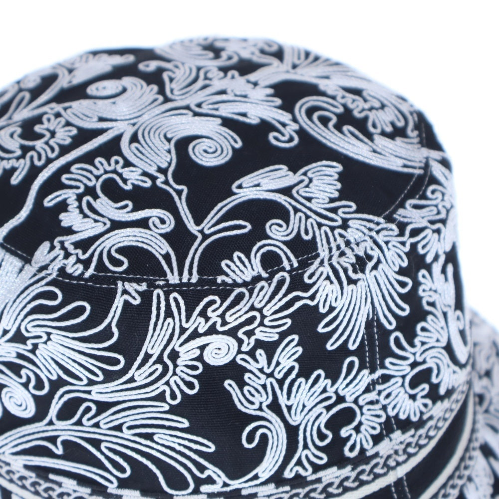 Christian Dior(クリスチャンディオール) エンブロイダリー バケットハット 帽子 ブラック×ホワイト