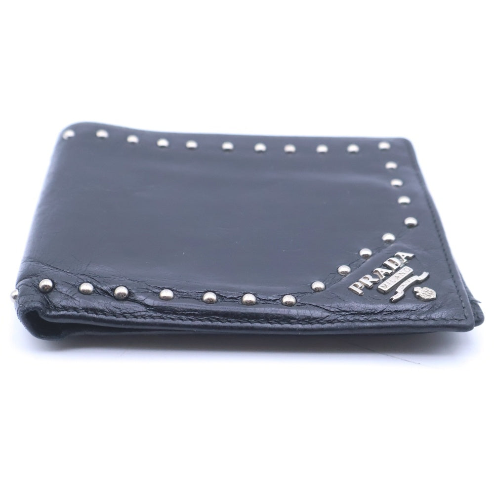 PRADA(プラダ) スタッズ 二つ折り財布 ブラック レザー 2M0513